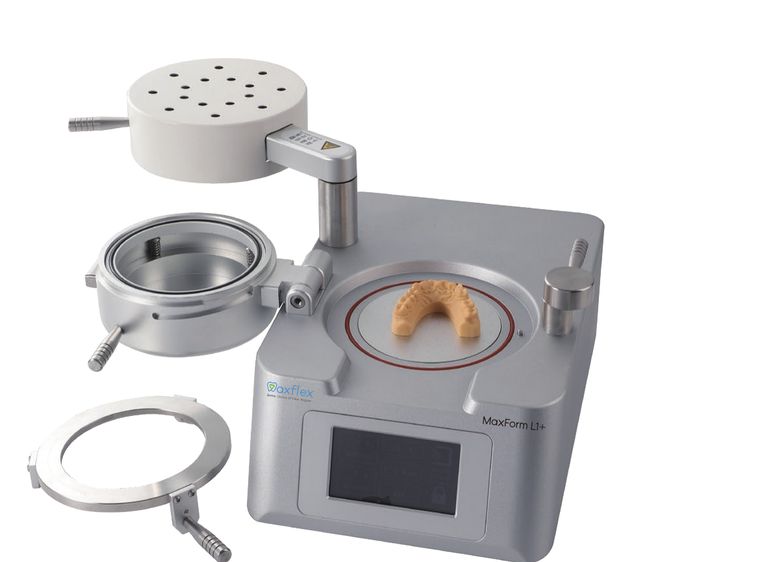 MaxForm L1+ shown with its heating unit and clamping rings separated